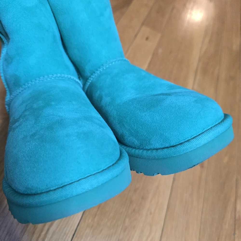 UGG Classic Short II Boots Emerald Green Size 5 - Picture 7 of 14